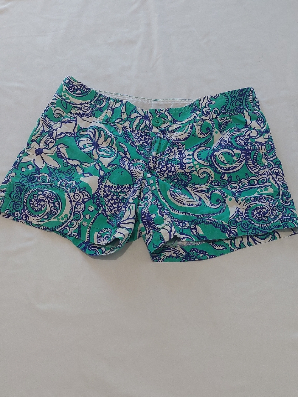 Lilly Pulitzer Women's Printed Green & Blue Summer Shorts.Size 2 .